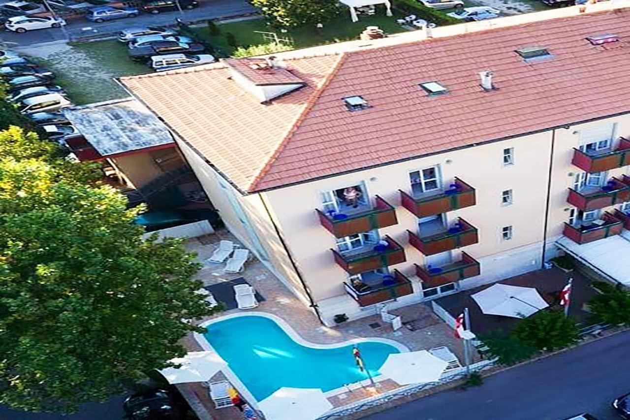 Aron Hotel 里米尼 外观 照片