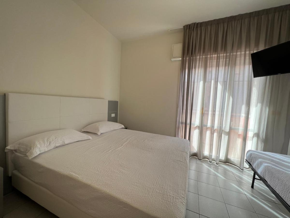Aron Hotel 里米尼 外观 照片