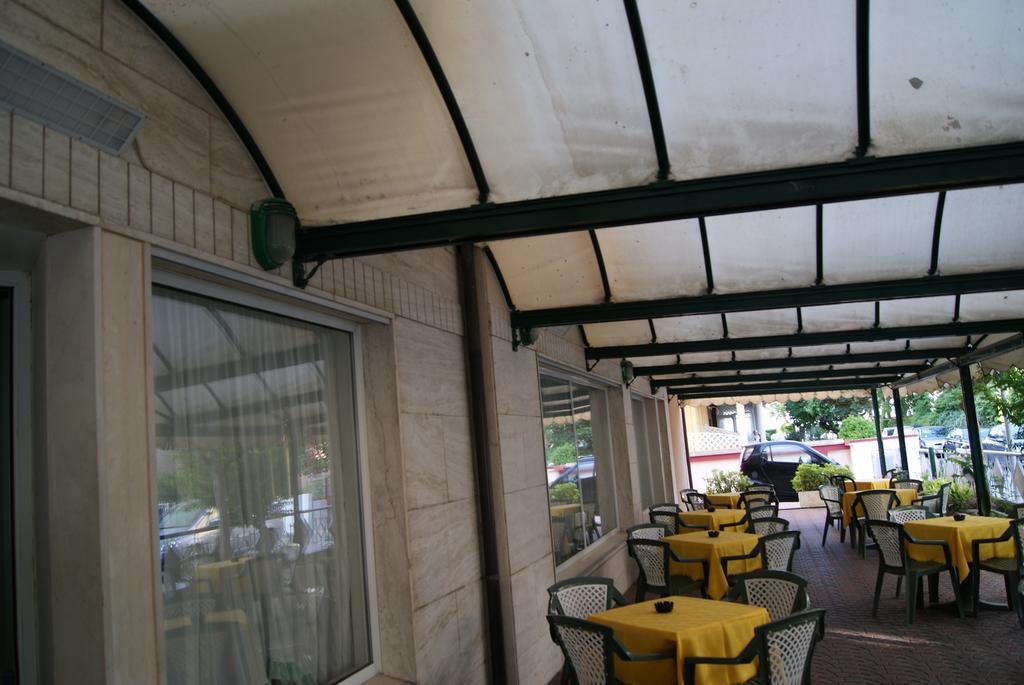 Aron Hotel 里米尼 外观 照片