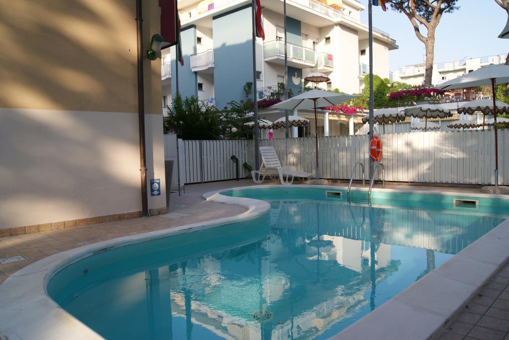 Aron Hotel 里米尼 外观 照片